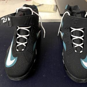 Limited-edition Nike Air Griffey Max II. 2025version. Offers accepted.